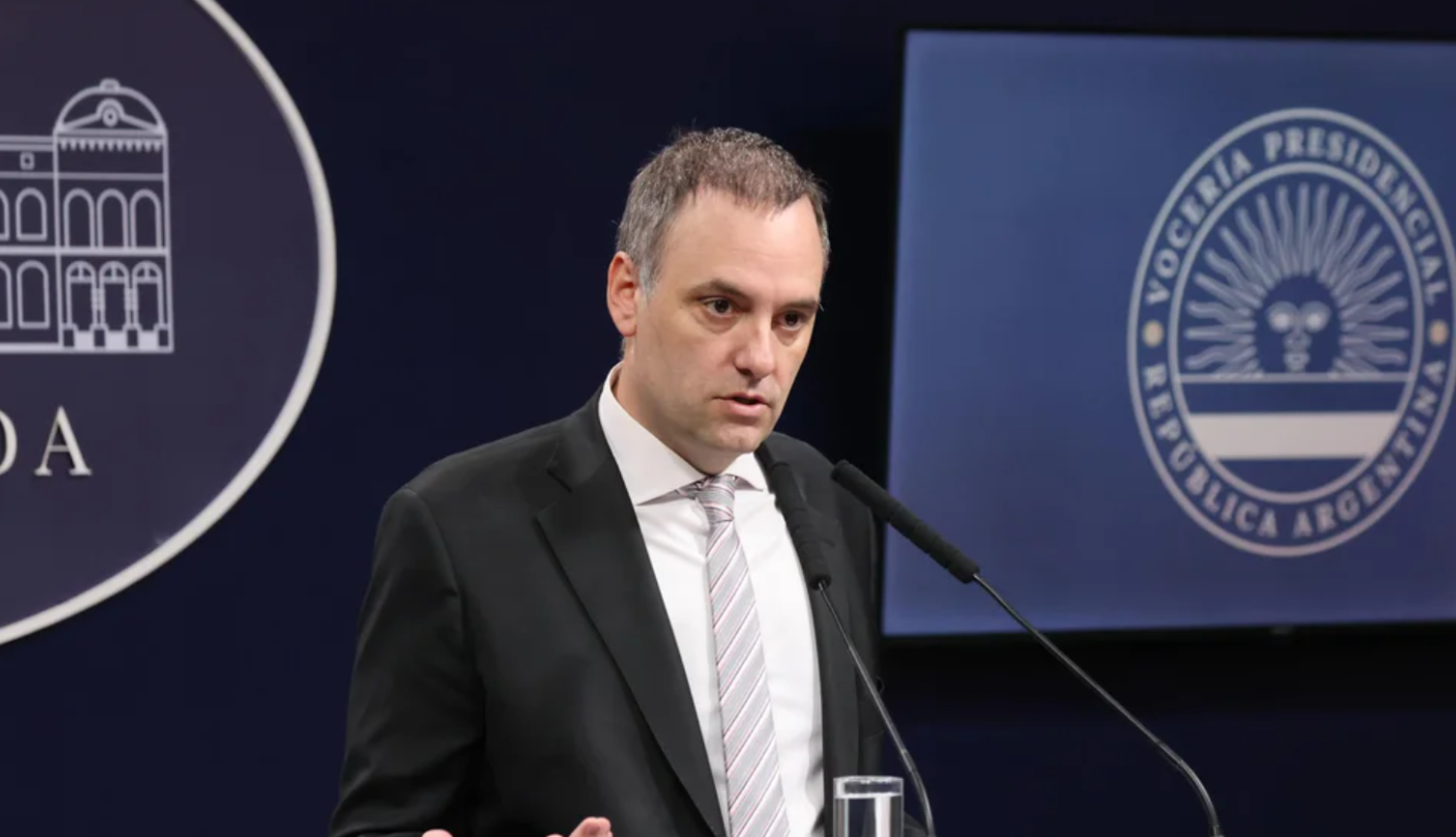 Tras el pedido de austeridad de Milei, Adorni explicó los motivos de sus vacaciones en el exterior | Política