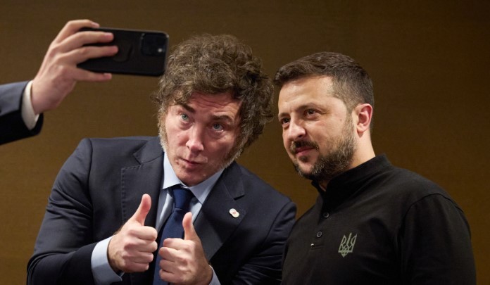 Milei mantuvo un diálogo con Zelensky sobre "áreas clave" de cooperación entre Ucrania y Argentina | Política