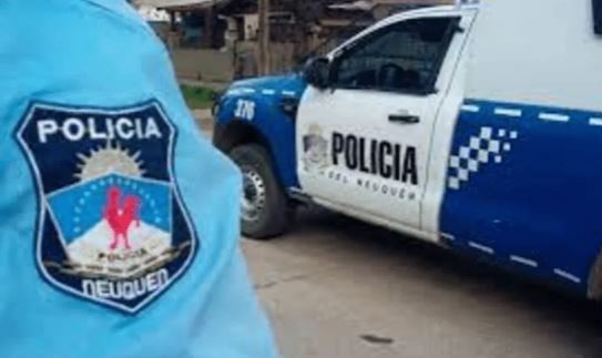 Dejaron a un bebé solo en una camioneta para ir a bailar | Actualidad