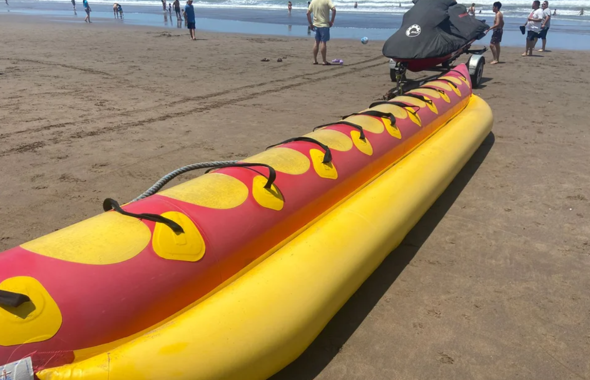 Mar del Plata 2025: cuánto cuesta este año el paseo en banana en la playa | Actualidad