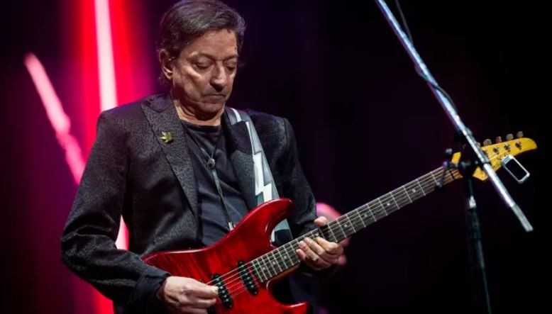 Investigan a Julio Moura, guitarrista de la banda Virus, por la muerte de su pareja en La Plata | Actualidad