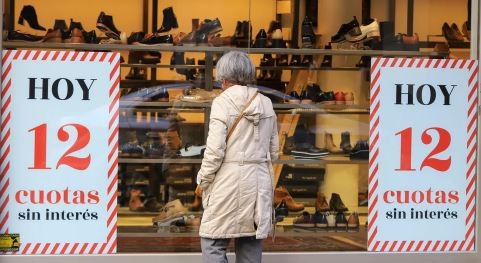 Las ventas minoristas crecieron un 17,7% interanual en diciembre pero terminaron el año 10% abajo del 2023 | Economía