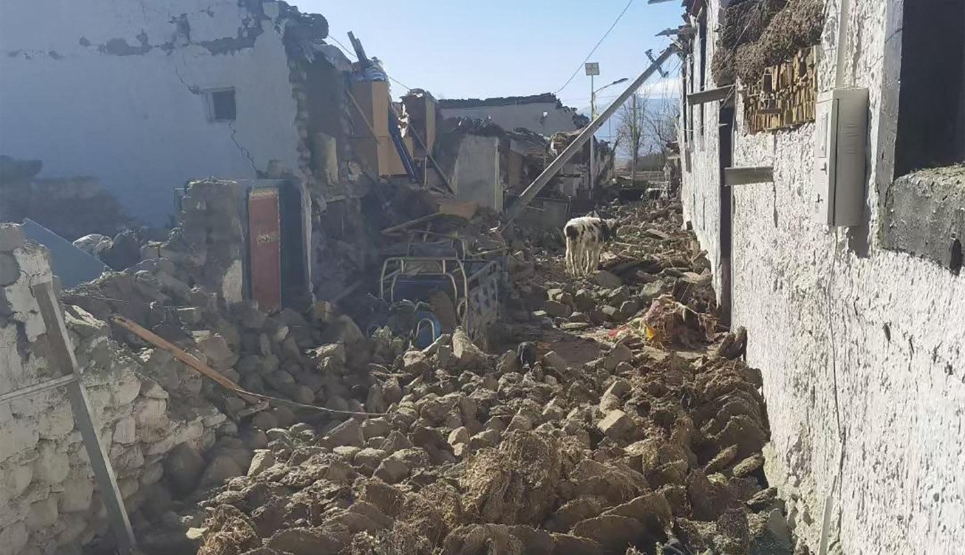 Al menos 126 muertos y más de 180 heridos por un terremoto de magnitud 7,1 en China | Internacionales