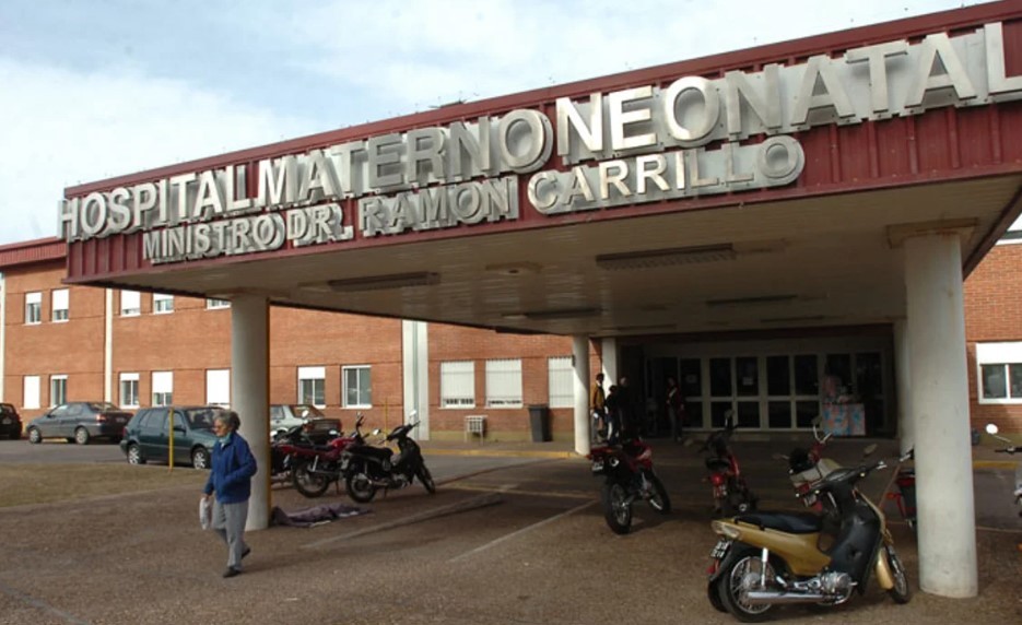 "Me dijo que si mi hijo moría, era mi culpa": la madre de un bebé que falleció en el Neonatal complicó a Brenda Agüero | Actualidad