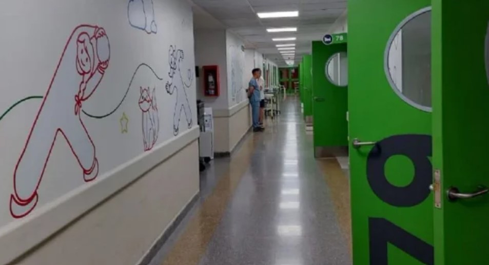 Tragedia en Mendoza: una nena murió electrocutada en una pileta y otras dos niñas están internadas | Actualidad