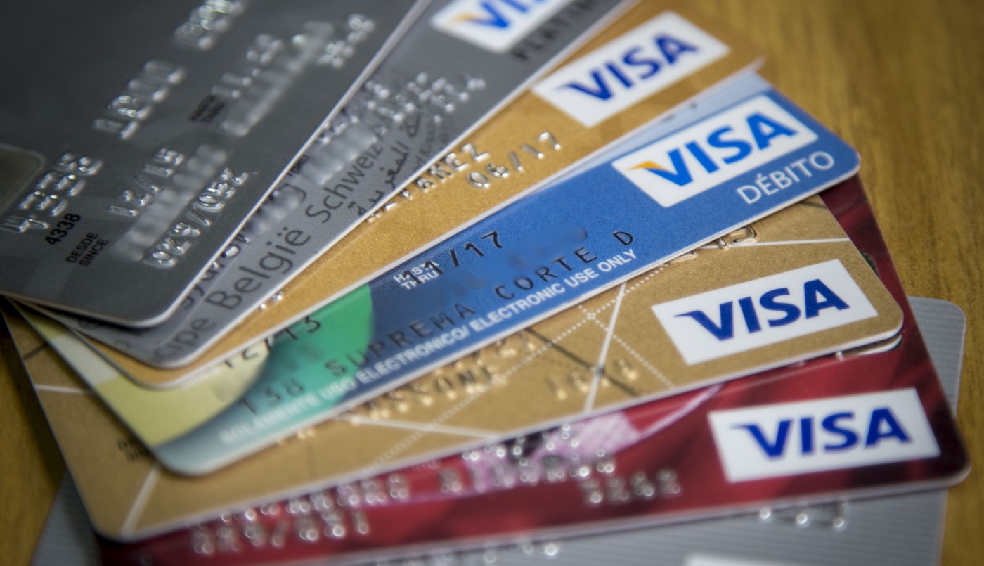 El Banco Central habilitó los pagos con tarjeta de débito en dólares | Economía