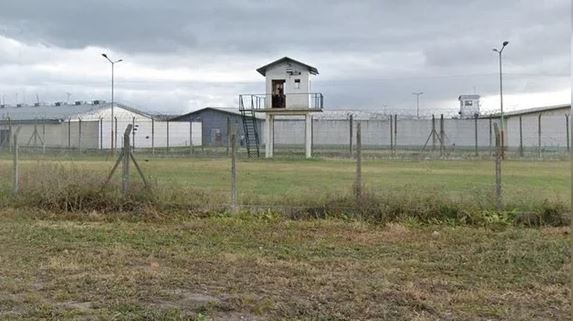 Dos presos se fugaron de una cárcel en La Plata, intentaron tomarse un Uber pero fueron descubiertos | Actualidad