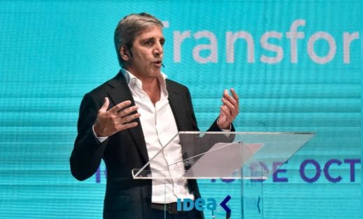 El Gobierno lanzó un canje voluntario de deuda para postergar vencimientos al 2026 | Economía