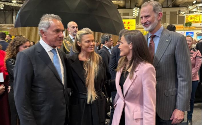 El Rey de España visitó el stand de Argentina en Fitur 2025 | Política