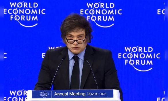 Milei en Davos: "Hay que eliminar el virus de la ideología woke" | Política