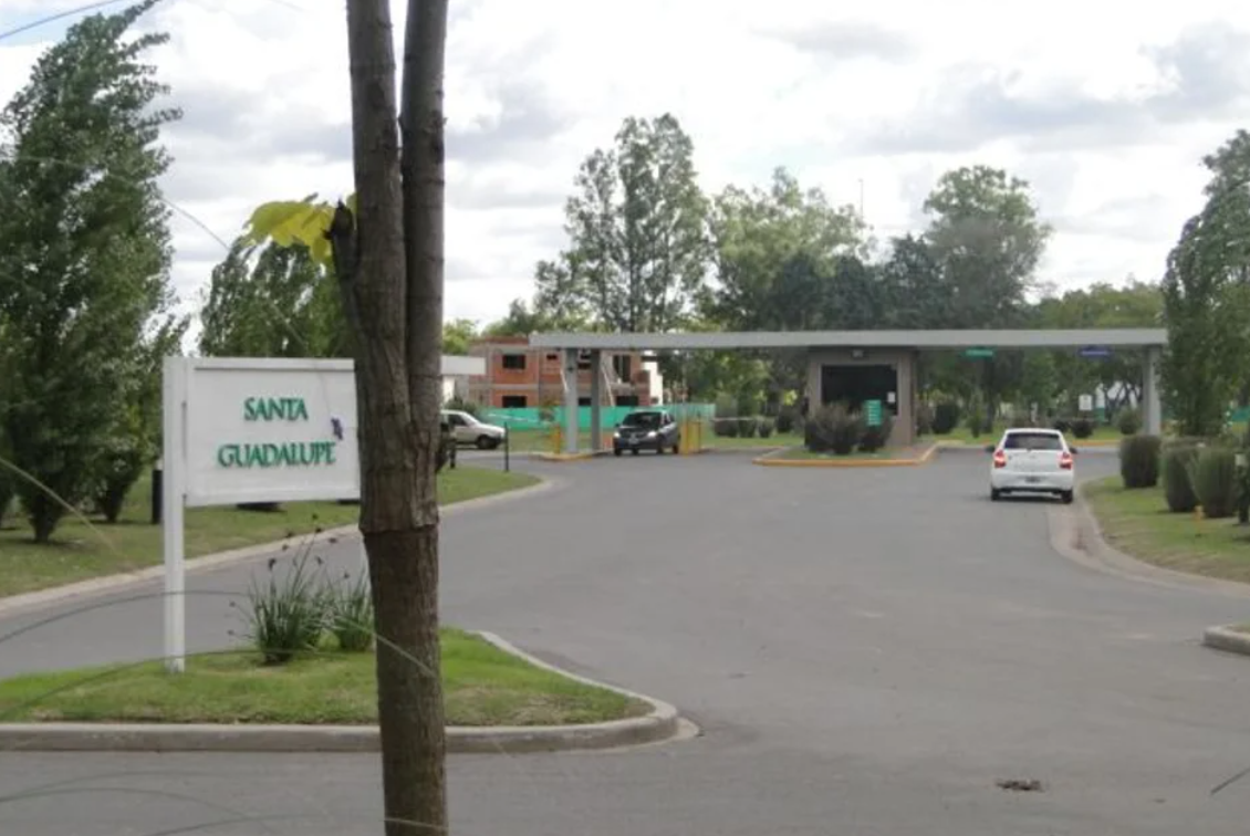 Tragedia en un country: un nene de 3 años se atragantó con una uva y murió | Actualidad