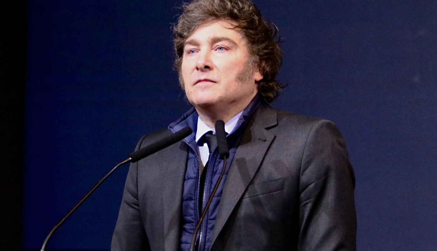 Javier Milei apuntó contra Axel Kicillof: "La provincia es un baño de sangre y aparece a hacer ruido político en una marcha" | Política