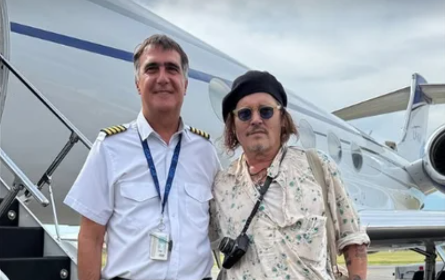 Johnny Depp llegó a la Argentina en un avión piloteado por Antonio Laje | Espectáculos