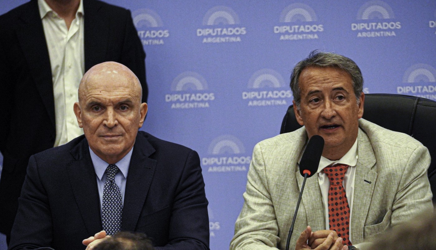 Con la ayuda de gobernadores peronistas, el Gobierno consigue dictamen para suspender las PASO | Política