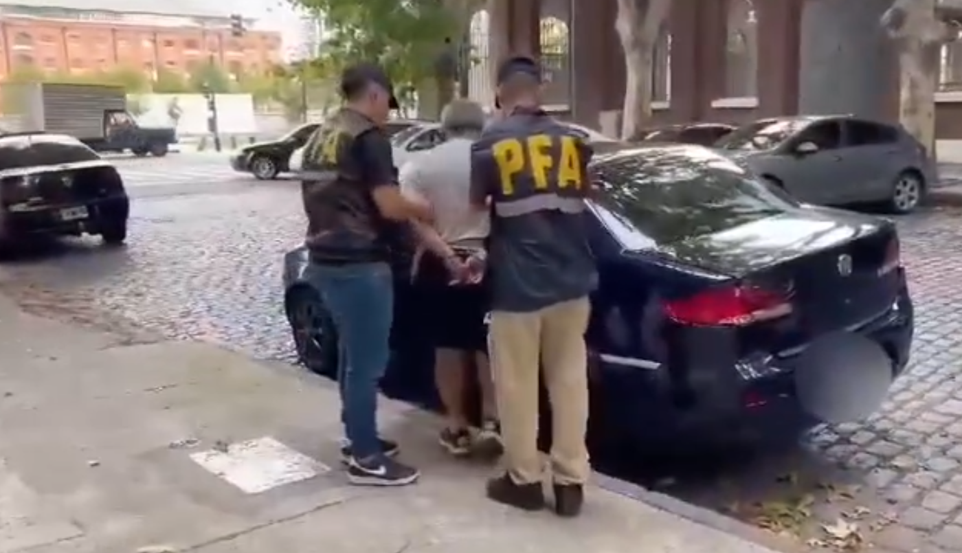 Capturaron a un jubilado prófugo, acusado de abusar sexualmente de sus dos nietas | Actualidad