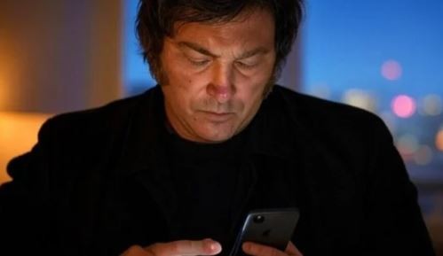 Milei fue noticia en el mundo por promocionar una cripto que se desplomó y generó pérdidas millonarias para los inversores | Política