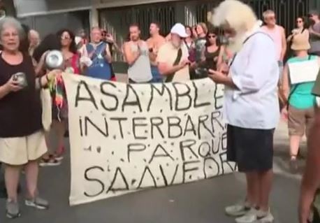 Acto de la juventud libertaria: vecinos de Saavedra recibieron a Karina Milei con un cacerolazo | Política