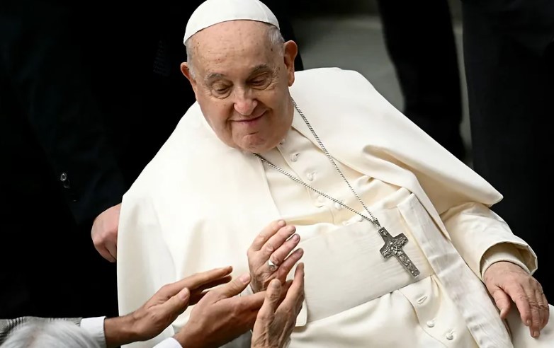 El papa Francisco continúa "estable" tras 21 días de internación | Internacionales