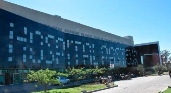 Muerte trágica en Córdoba: un electricista fue aplastado por un montacargas | Actualidad