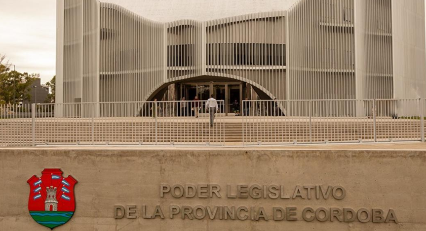 Polémica por empleado "fantasma" en la Legislatura de Córdoba | Política