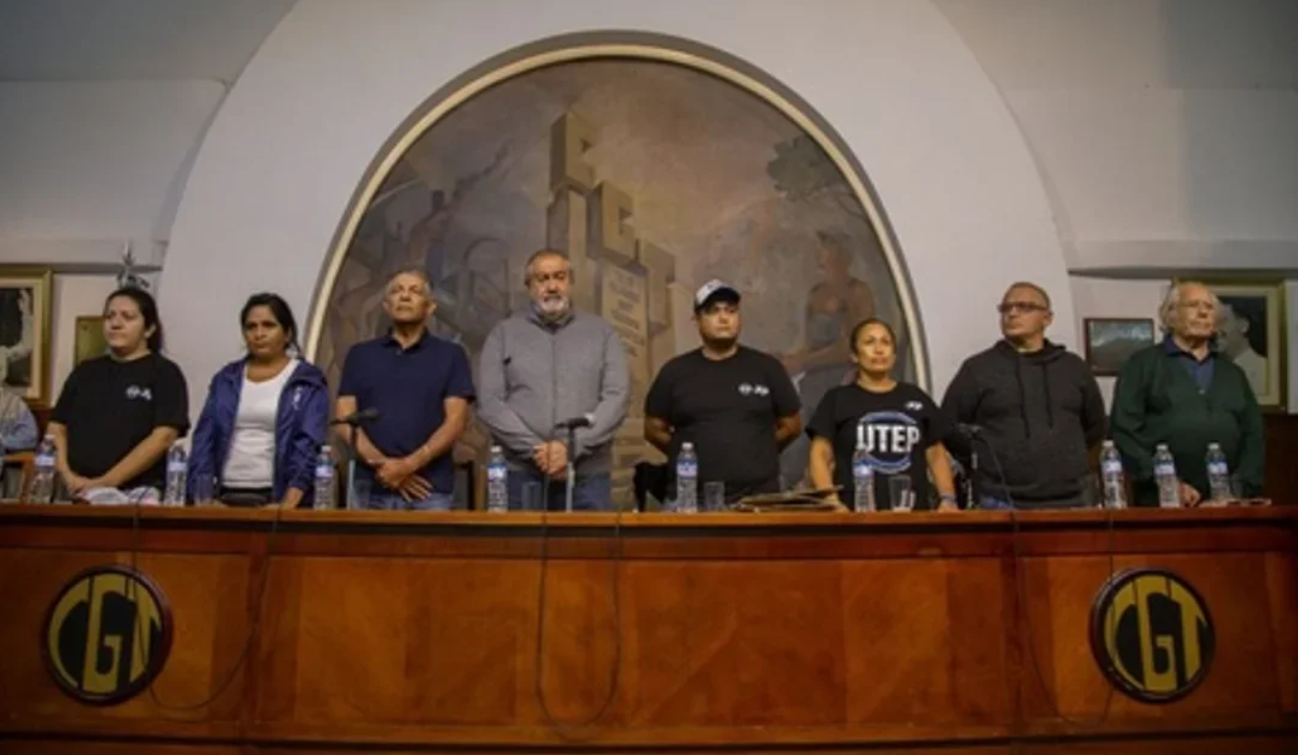 La CGT se reúne hoy para definir la fecha y modalidad del tercer paro general contra Milei | Política