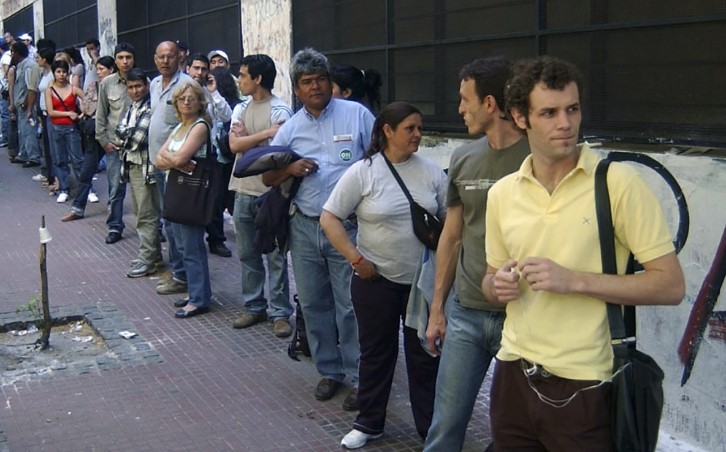 La desocupación alcanzó al 6,4% de la población en el último trimestre del 2024 | Economía