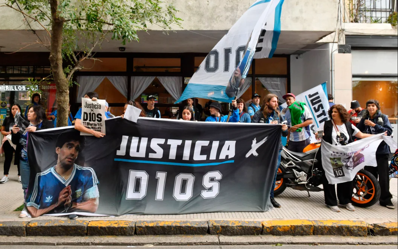 "Audiencia tras audiencia se cae la hipótesis del supuesto plan criminal contra Maradona", expresó el defensor de Cosachov | Actualidad