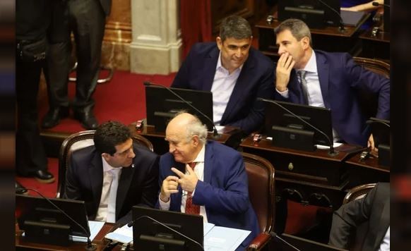 A pedido de Cristina Kirchner, el peronismo busca simplificar el proceso de afiliación a los partidos políticos | Política