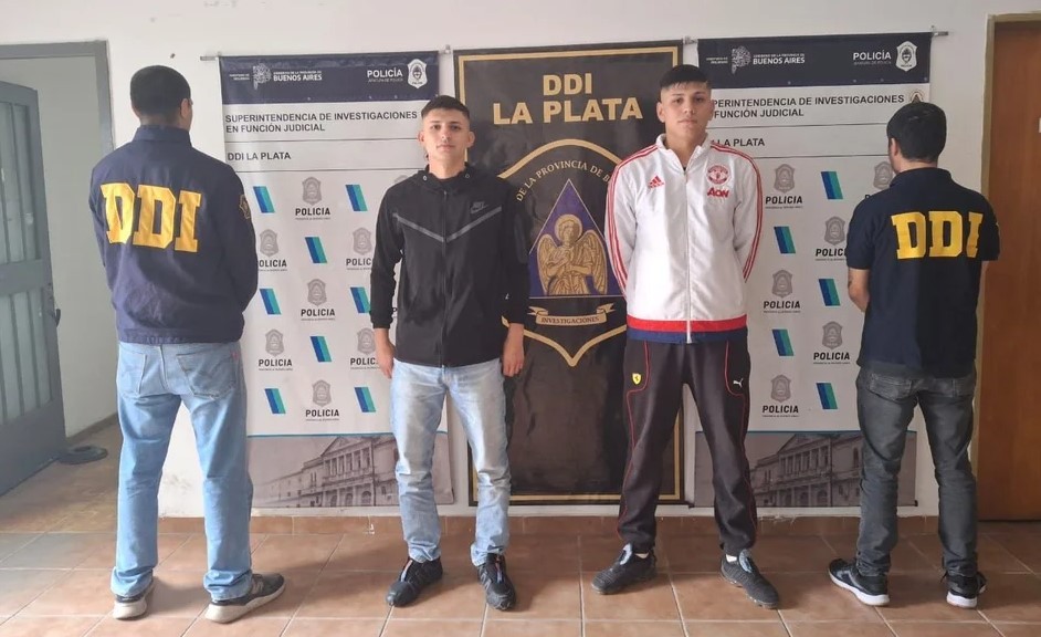 Se entregaron los hijos de Iván Tobar, acusados de tentativa de homicidio en La Plata | Actualidad