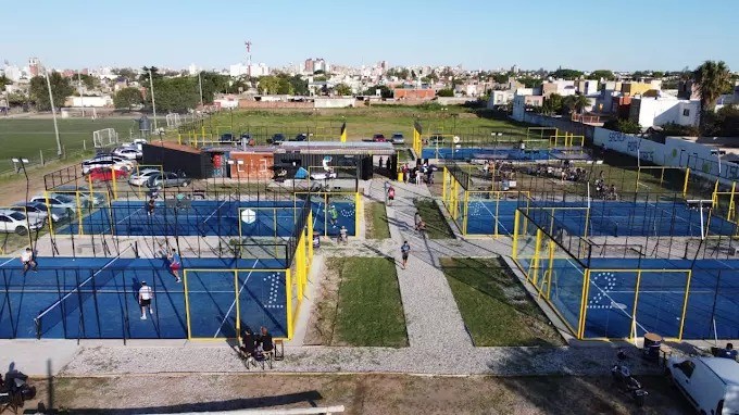 Córdoba: Un hombre murió mientras jugaba al pádel con amigos | Actualidad