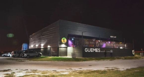 Córdoba: Un adolescente está internado luego ser atacado por una patota a la salida de un boliche | Actualidad