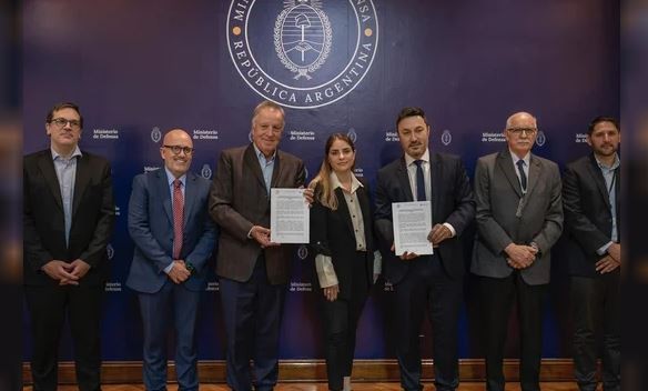 El Banco Nación y el Ministerio de Defensa lanzan línea de créditos para el personal de las Fuerzas Armadas | Política