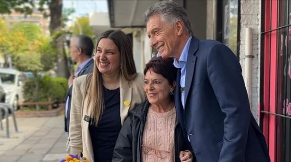 “Milei se tiene que dejar acompañar”: Mauricio Macri recorrió Villa Pueyrredón junto a Silvia Lospennato | Política