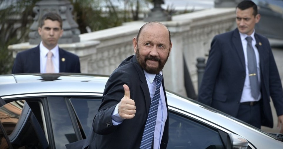 Insfrán desdobló las elecciones y Formosa irá a las urnas el 29 de junio | Política