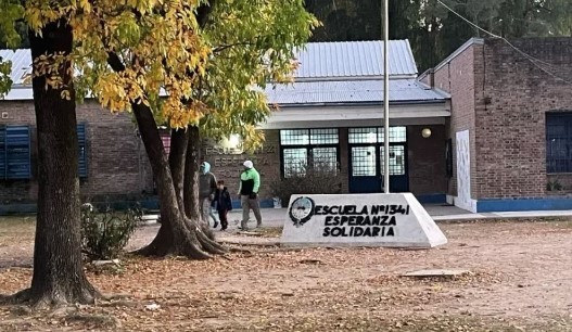 Tragedia en una escuela de Santa Fe: murió un docente en plena clase | Actualidad