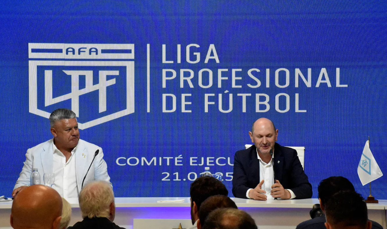 La AFA limpia las amarillas acumuladas en la fase regular para los octavos de final del Torneo Apertura 2025 | Deportes