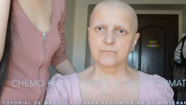 El conmovedor cambio de imagen que una hija le regaló a su madre enferma de cáncer | Curiosidades