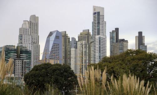 Buenos Aires se mantiene como la cuarta ciudad de Latinoamérica con el metro cuadrado más caro | Economía