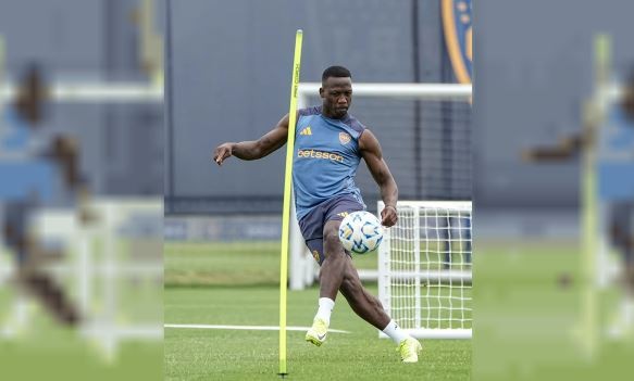 Baja sensible en Boca: Advíncula no podrá jugar los Playoffs del Torneo Apertura | Deportes