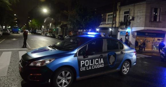 Violento robo a una jubilada en Belgrano: se llevaron 30 mil dólares | Actualidad