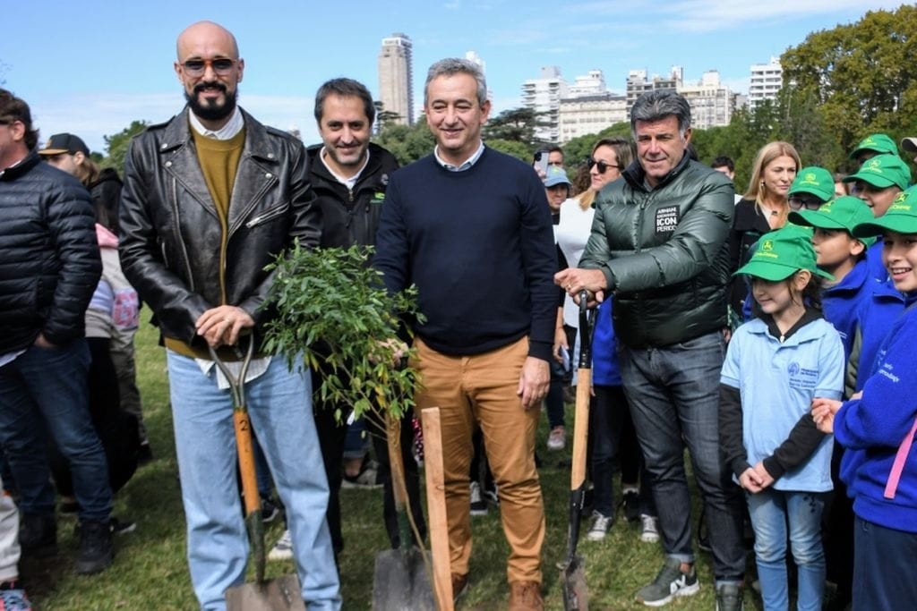 Abel Pintos plantará 50 árboles en Rosario | Espectáculos