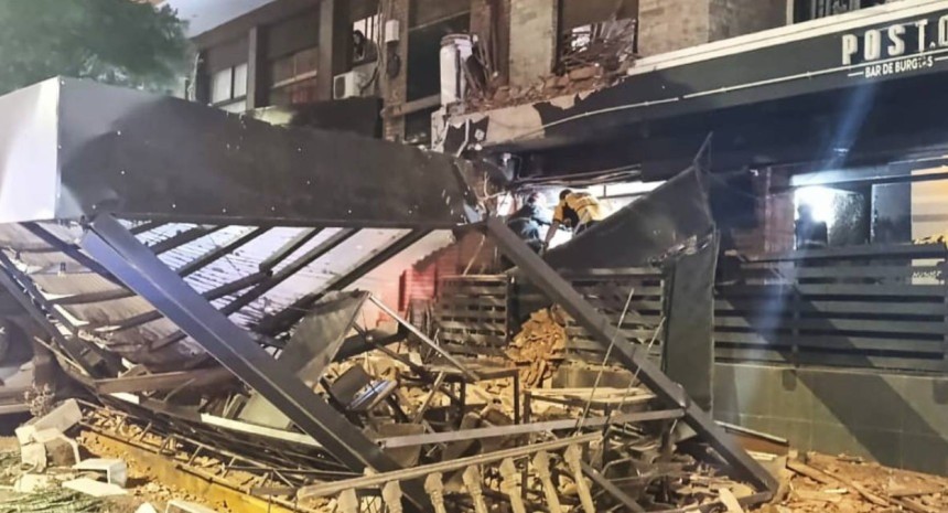 Se derrumbó el techo de un bar en Córdoba: murió un hombre y hay 7 heridos | Actualidad