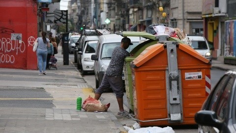 Rosario: Cayó el precio del cartón y se acumula en los contenedores | Actualidad