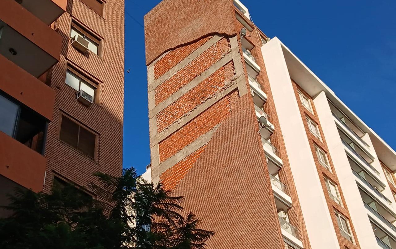 Tras el derrumbe, la Municipalidad de Córdoba emplazó al consorcio del edificio | Actualidad