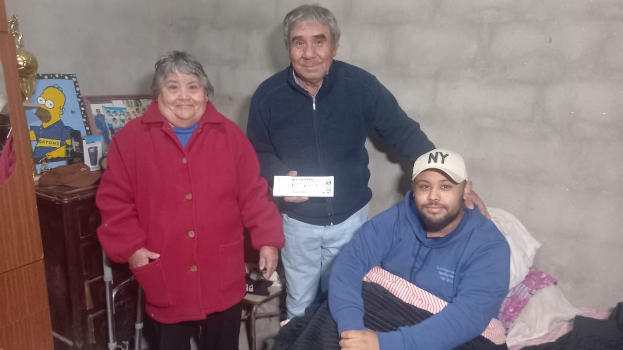 Necesita una prótesis y su familia organizó una rifa: el primer premio es la camioneta de su abuelo | Actualidad