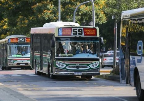Aprueban aumento del 21,52% en tres tramos para el boleto de los colectivos nacionales del AMBA | Economía
