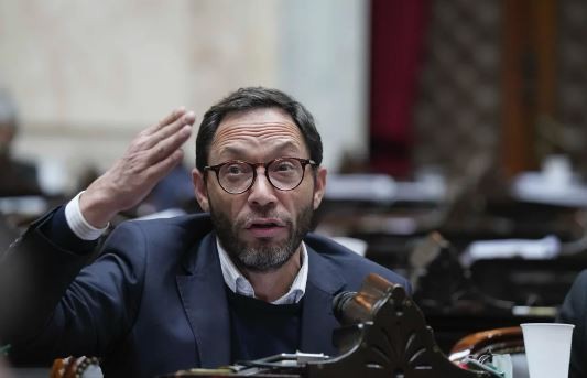 Maximiliano Ferraro apuntó contra el Gobierno por permitir que un jerarca iraní entrara al país como turista | Política