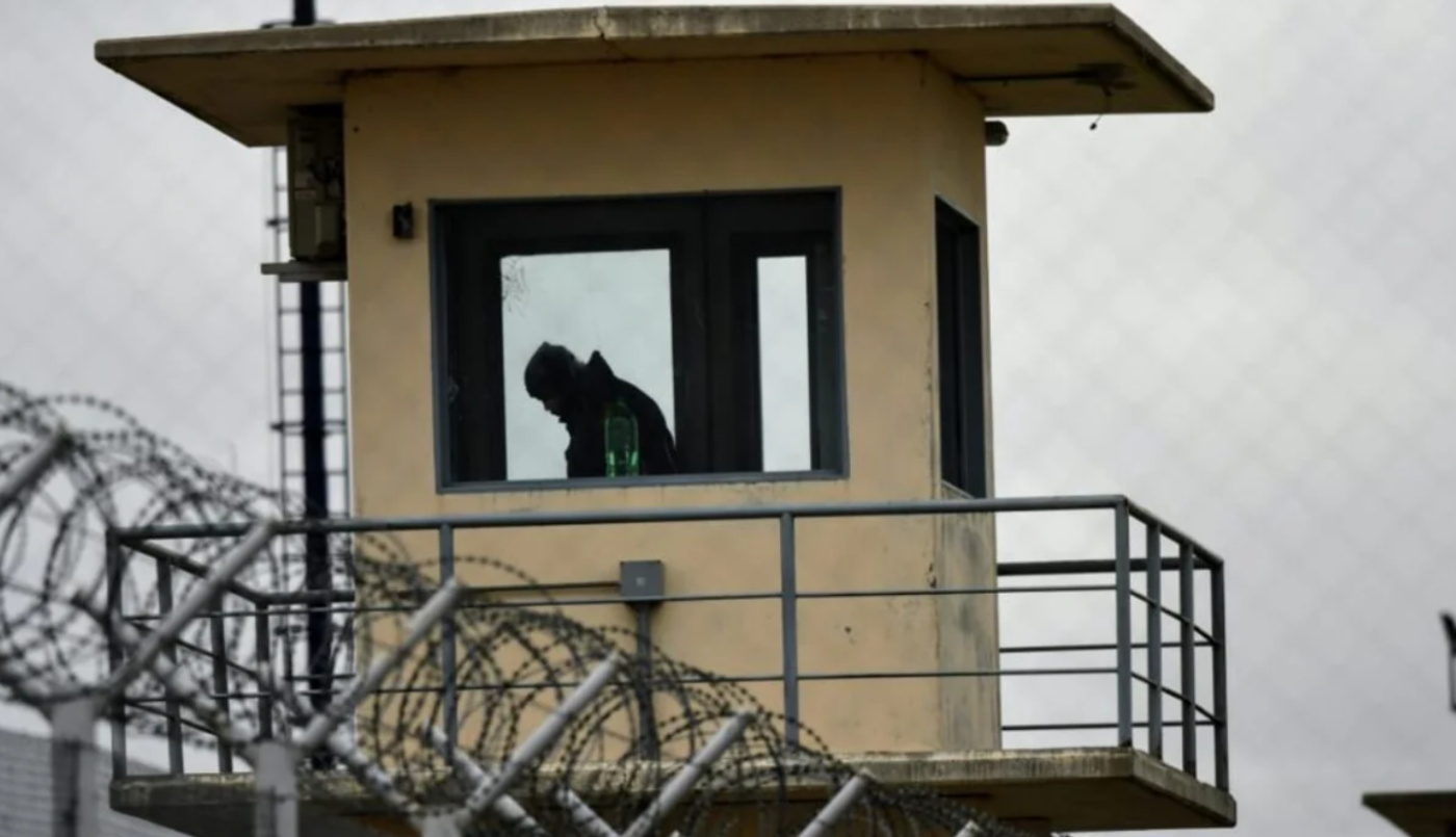 Un agente penitenciario fue detenido por ingresar celulares y droga a la cárcel de Piñero | Actualidad