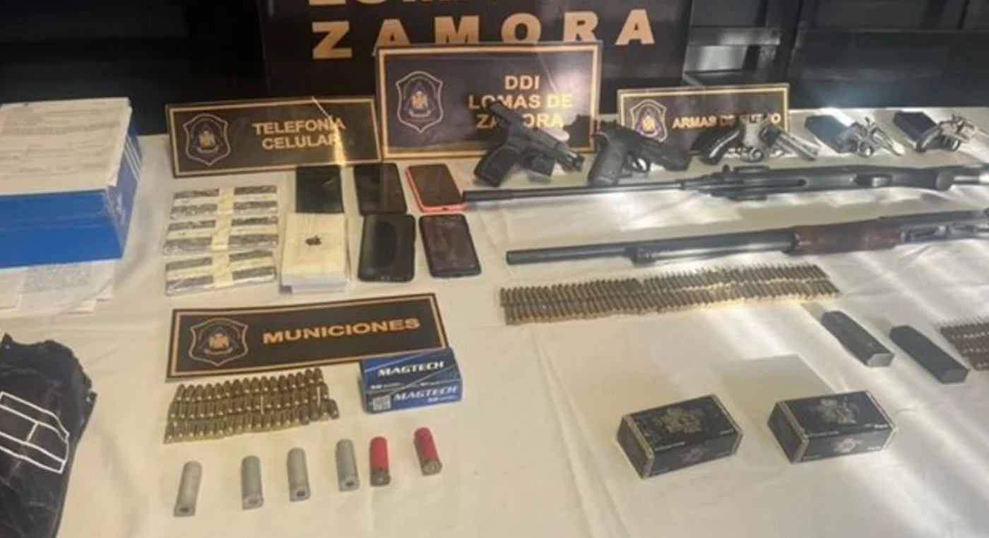 Detuvieron a nueve barras de Los Andes: les incautaron un arsenal | Deportes