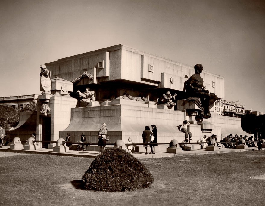 Dónde se ubica el mausoleo más insólito de Buenos Aires | Actualidad